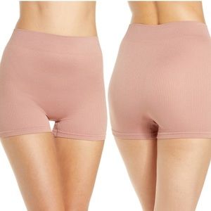 SKIMS Stretch Rib Shorts in Rose Clay